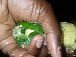 Plantain vs Poivron: I Get Wet and Cum! 🍌🌶️