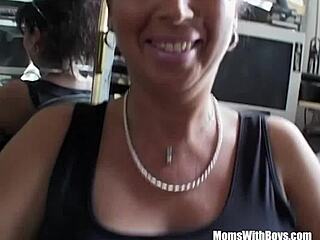 i-i'm fucking this mature brunette slut at work in the office