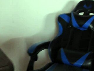 Tenant bangs renter while wife’s away!