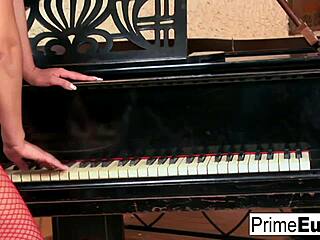 Can this brunette babe handle getting her ass fucked hard?