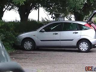 Stockings Brit Sucking Big Cock in Classy Heels, Wow!