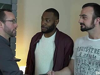 Manupfilms threesome cures that gay couple's boredom!