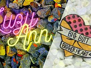 me corro en ducha para hermanastro con enorme placer!