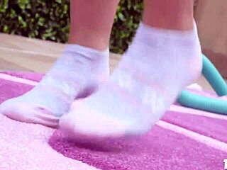 Black Cock Fucks Milf Linda