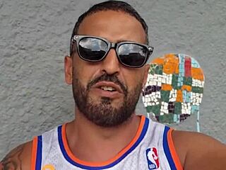 Angel baronesa in red outfit