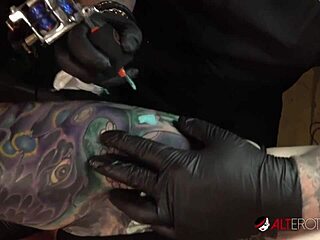 marie bossette endures painful tattoo on her leg.