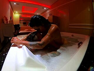 a morena acordou com vontade de dar o cu na agua mr matusalem - natzinha morena