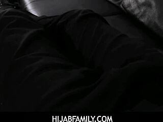 What does the arab teen desire?