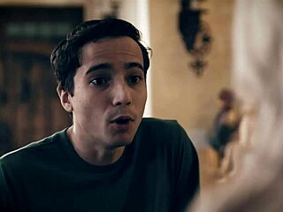 क्रिस्टी स्टीवंस को हसबैंड और स्टीपसन ने हार्ड डीपी किया!