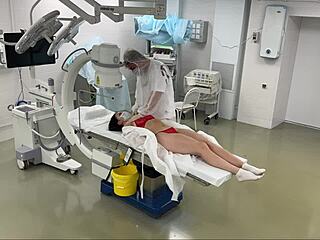 Fake doctor bangs bubble butt patient hard in hospital cam