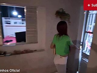 Contos eróticos fetiche de corno esposa descansa de olhos vendados e amigo do corno estava dentro do guarda roupas