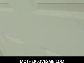 Thick big ass Aussie stepmom Megan Maiden banged by stepson POV