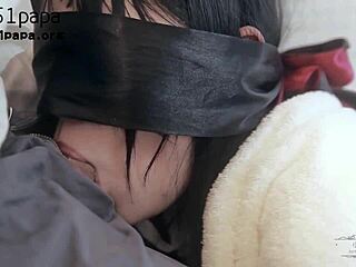 小草莓3 Unleashes Fierce Action in Wild Chinese Scene