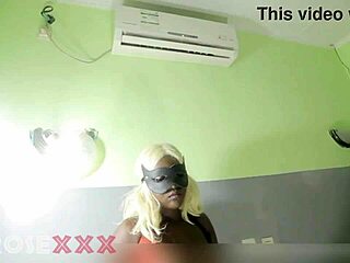 juicy black ass gets filmed by videographer in hotel room.