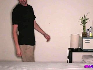 i relax with double milf massage in bikinis