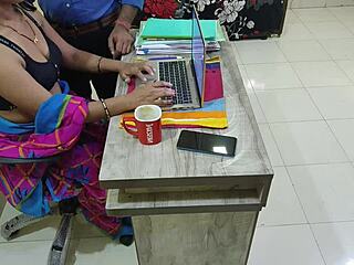 Hot Indian madam drilled by office boy in steamy Hindi audio