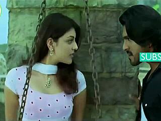 Kajal flaunted her big boobs, drawing every eye in the steamy encounter