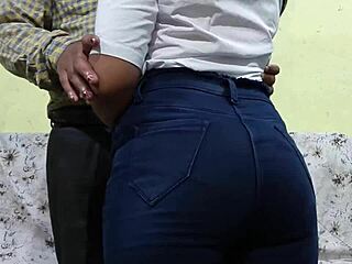 desi girl gets fucked by boss on first office day