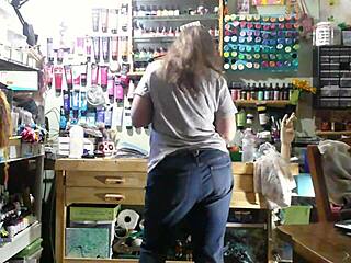 pinklippedprincess, a milf with pierced nipples, has fun with dildo at night