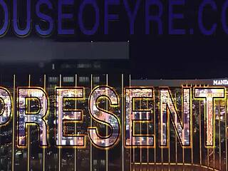 September Reign Screams in Orgasms with Laz Fyre in Laz Vegas