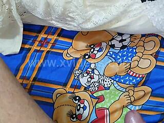 Indian girlfriend ki pehli anal pounding doggystyle potty sex mein