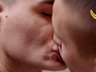 Sexy Twinks Hate Condoms During Outdoor Anal Sex