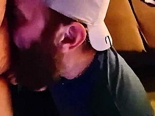 i'm sucking my straight buddy in this gay encounter