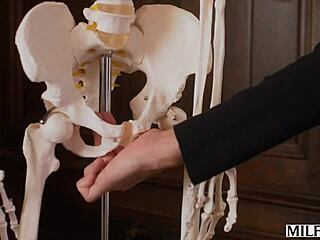 I’m shocked Milfy fit blonde teacher Millie kept me after school for this naughty lesson!