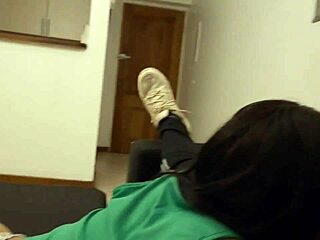 my girlfriend reacting to my friends' big cocks