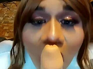 Hot Latina Vaquita Rides Shaved Hole in Costume Play