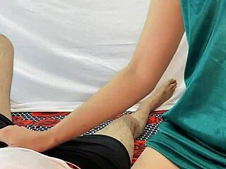 प्रिया की गैंड इतनी जोर से चोदी गई कि दर्द हो गया, हिंदी देसि ऐनल