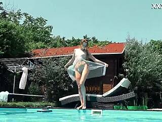 how does ivi rein stay underwater so long?