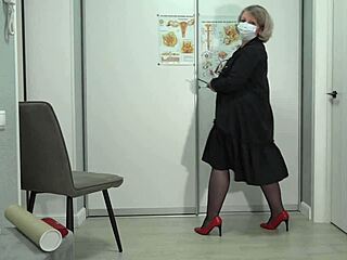 hey, what do students fantasize about with a curvy milf teacher’s big ass?