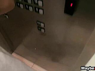 Amateur nerdy teen tries anal sex with cara swank