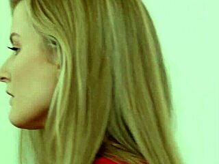 Does vixen side chick surprise daddy with titty fuck?