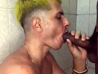 Wow! Novinho Pirocudo Fills My Mouth with Huge Cock!