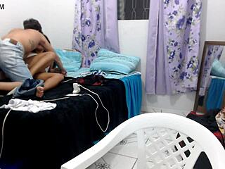 n�o no cu doi flakael in intimate moment