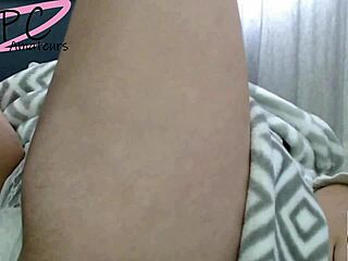 she gave me a handjob while watching a series and masturbating, then i discovered her