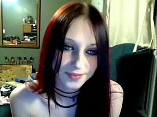 Miss Liz Vicious Masturbates with Big Pink Dildo on Cam!