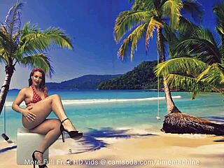 Curvy Amateur Girl Fucks Herself With Glass Dildo