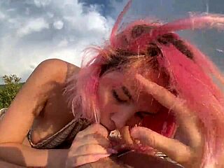 Unexpected Picnic End with Cute Young 18+ Babe's Wild Homemade Action