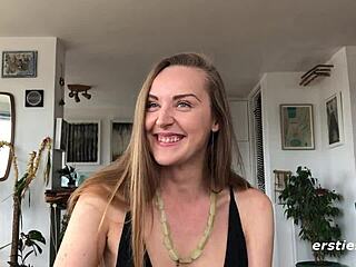 Amateur Sarah fingers pussy to quivering orgasm solo