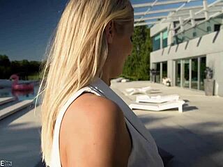 i watchd sharon white get her pussey fucked deep on massge, oh man