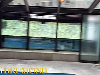 hey, this hot milf got wet in the cold pool and started touching herself - fabidrumond com br