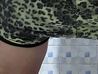 Mature Woman Pees In Lima Hotel Bathroom