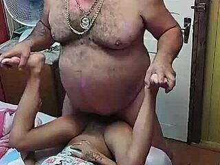 Tight Pussy Novinha Lets Old Man Fuck Deep In Garage, She Loves It!