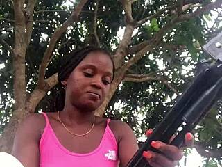 Crazy Bitch Unboxes Package in Front of Strangers