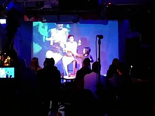 woman pumps breast milk in public