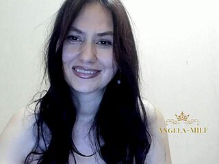 brunette milf shares solo session