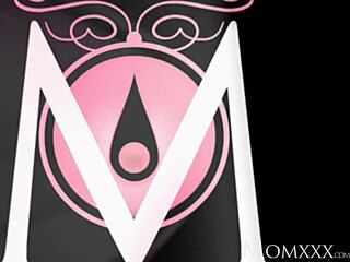 फॉक्सी रेडहेड मिल्फ बर्थडे पार्टी से पहले स्नीक्स फक और फेशियल